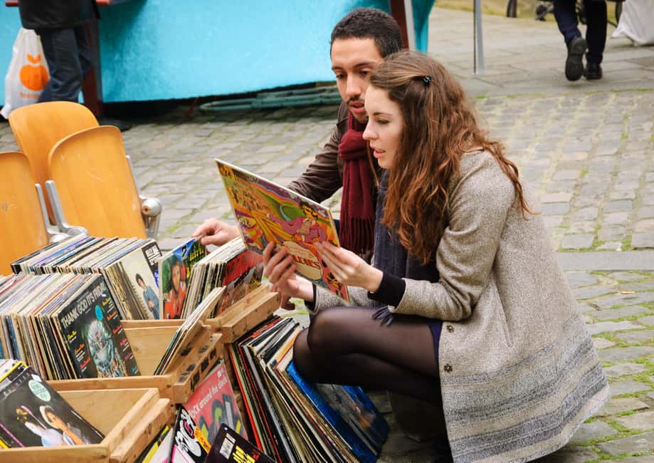 Paris: Saint Ouen Flea Market Guided Tour - Marche Dauphine: 70s and 80s dead stock, plus film-favorite vibes