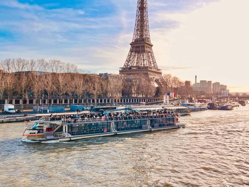 Paris: Seine Cruise with French breakfast near the boats - Audio Guide and Wi‑Fi: Getting the Commentary You Paid For