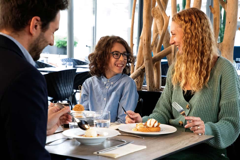 Paris: Seine River Cruise and 3-course Bistro Lunch - Key things to know before you go