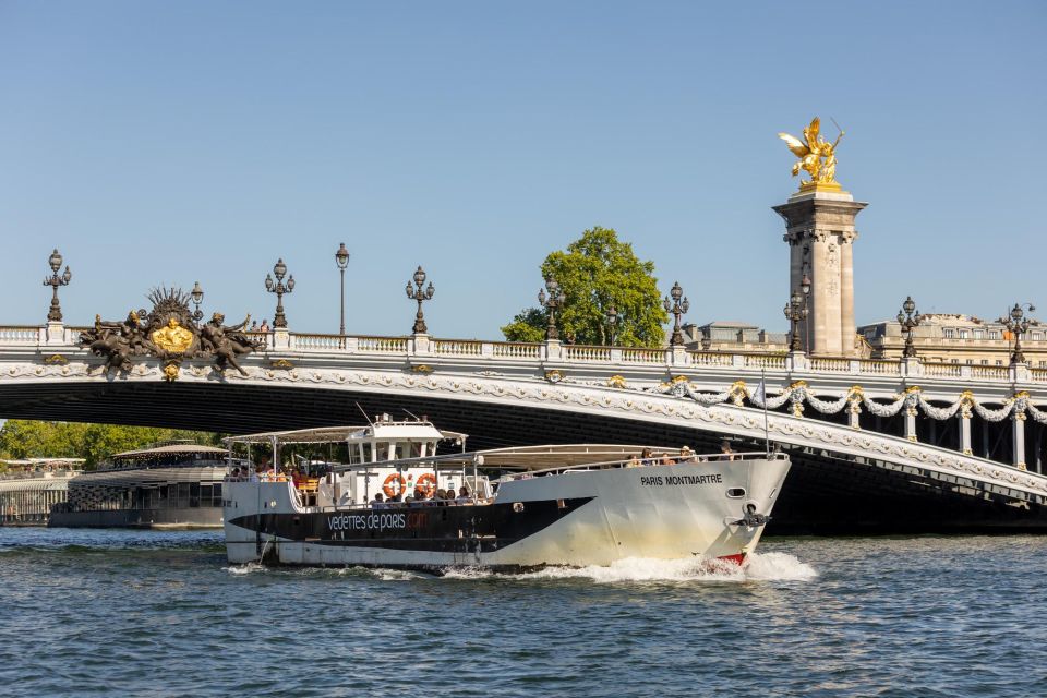 Paris: Seine River Cruise with a Live Guide - Best times to sail: when the river feels quieter