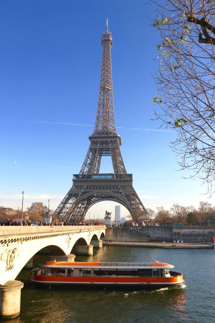 Paris: Seine River Panoramic Cruise - Why this Seine panoramic cruise feels different from the big boats