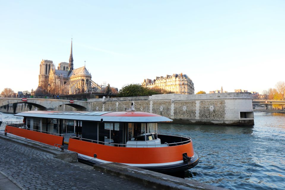 Paris: Seine River Panoramic Cruise - Snacks, drinks, and the “keep it simple” onboard vibe