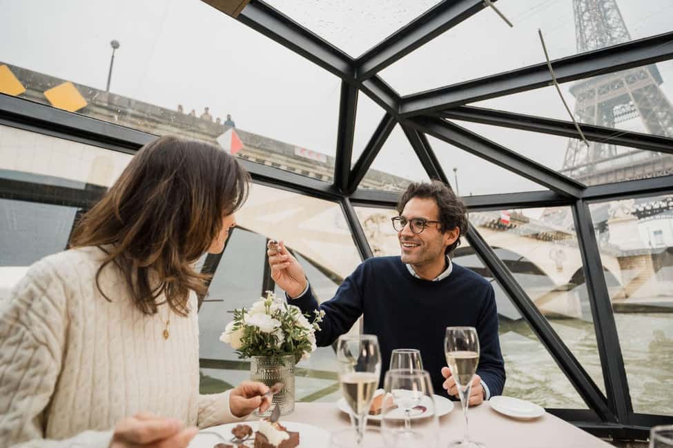 Paris: Sightseeing Cruise on the Seine with 3-Course Lunch - Eiffel Tower Finale and Statue of Liberty Paris