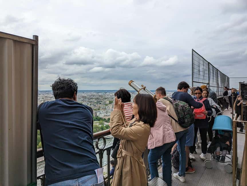 Paris: Skip-the-Line Eiffel Tower and Trocadero Gardens Tour - Skip-the-Line Entry to the Eiffel Tower Second Floor