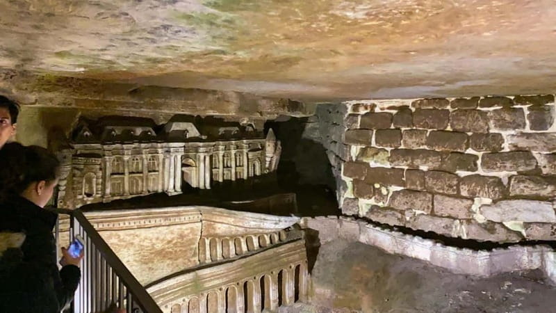 Paris: Small-Group Catacombs Tour with Skip-the-Line Entry - Your Guide Makes the Bones Make Sense