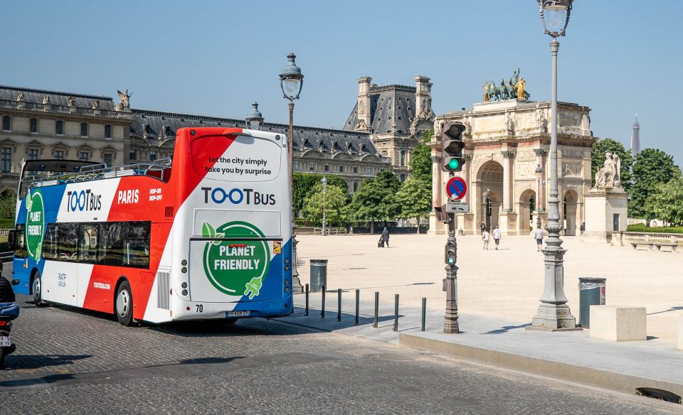 Paris: Tootbus Kids Bus Tour Experience - Champs-Élysées and Arc de Triomphe: classic Paris, easy to picture