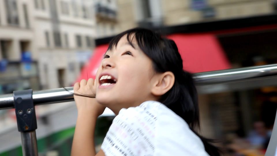 Paris: Tootbus Kids Bus Tour Experience - Trocadéro Gardens: the view-building stop before the Eiffel Tower