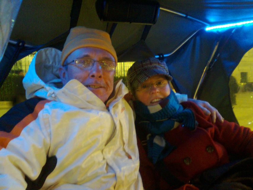 Paris Tuk-Tuk: 2, 4 or 6H First Highlights & Parisian Areas - Meeting point and making the day feel easy