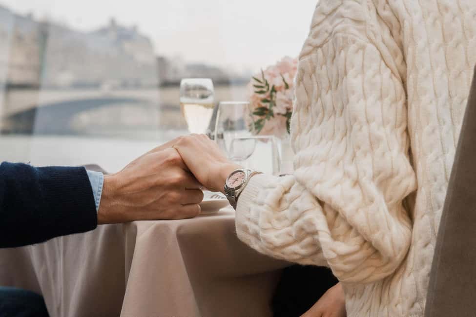 Paris : Valentine's Day Diner Cruise on the Seine river - Who This Cruise Is Best For