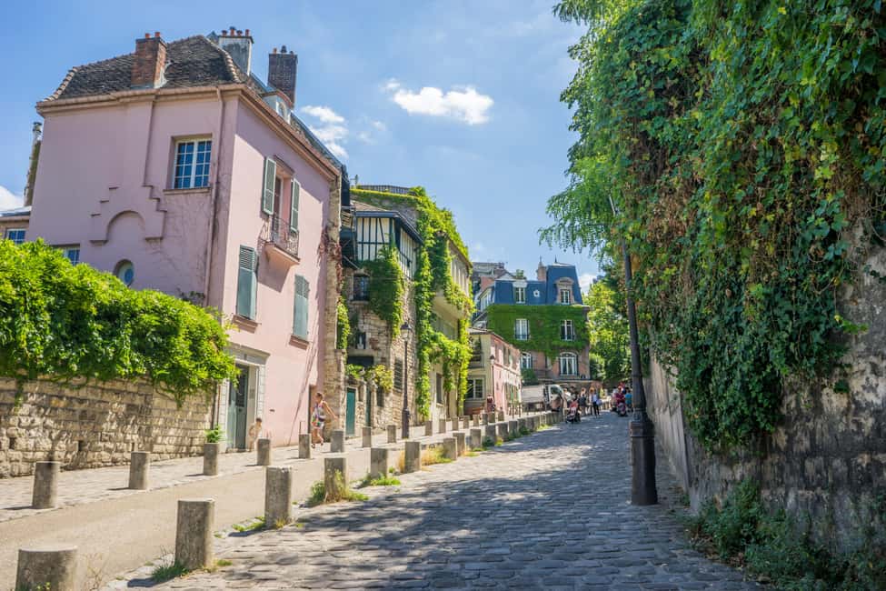 Paris: Walking Tour of Montmartre - Who should book this Montmartre walk