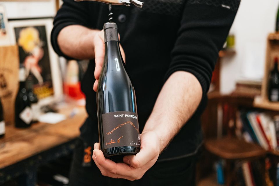 Paris: Wine Tasting Experience with 6 Wines and Cheese Board - Duration and pacing: why 2 hours feels like the right amount of wine education