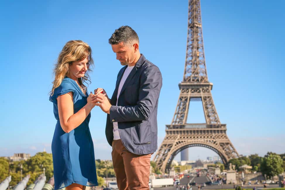 Parisian Proposal Perfection. Photography/Reels & Planning - How the shoot actually moves: gardens, Eiffel Tower angles, and fountain views