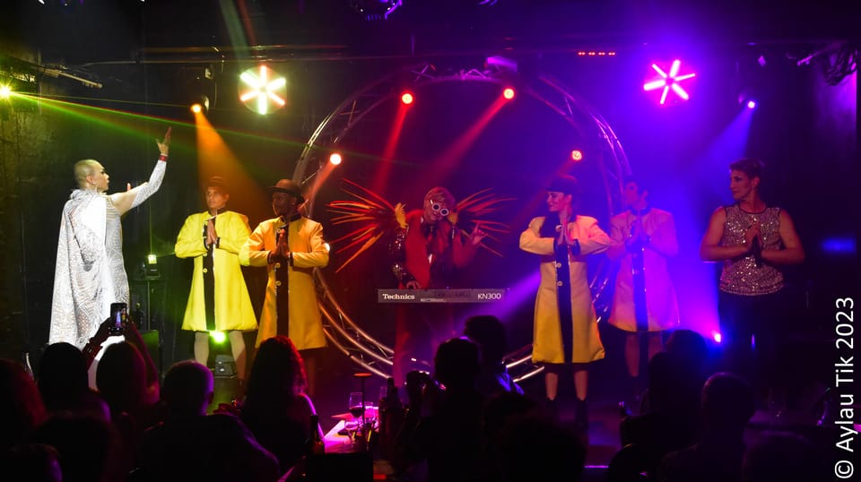PRESTIGE DINER AND DRAG SHOW - Should You Book the Prestige Dinner and Cabaret Show?
