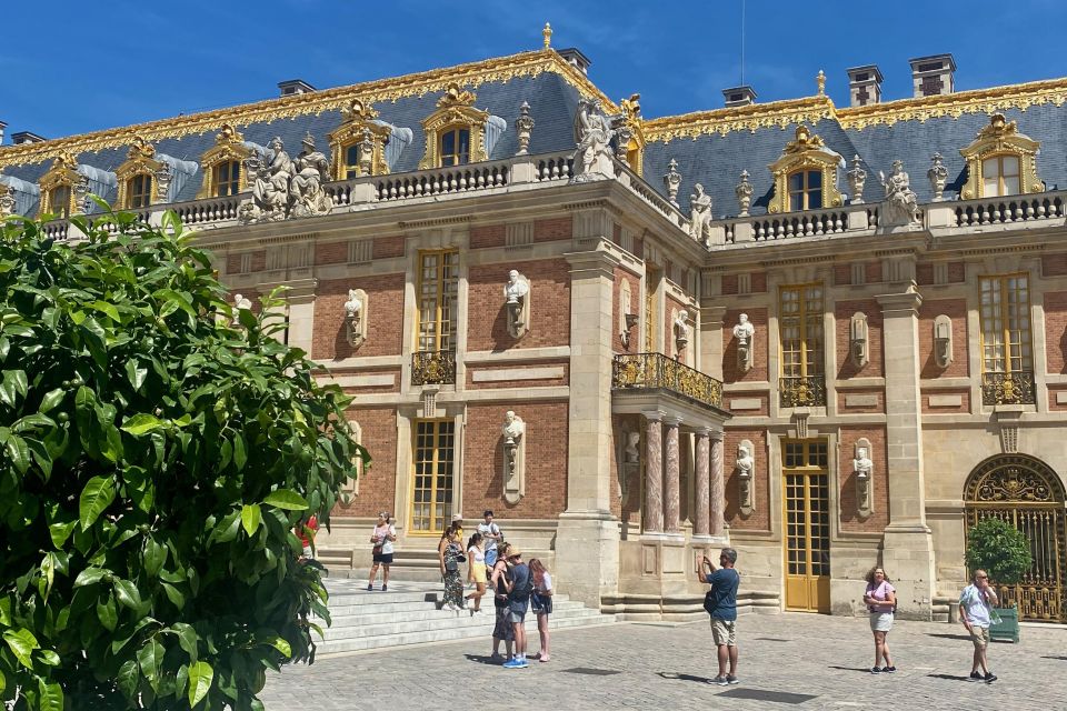 Private Fontainebleau, Versailles, Trianon from Paris - The human factor: guides like Diana and Ilia can change everything