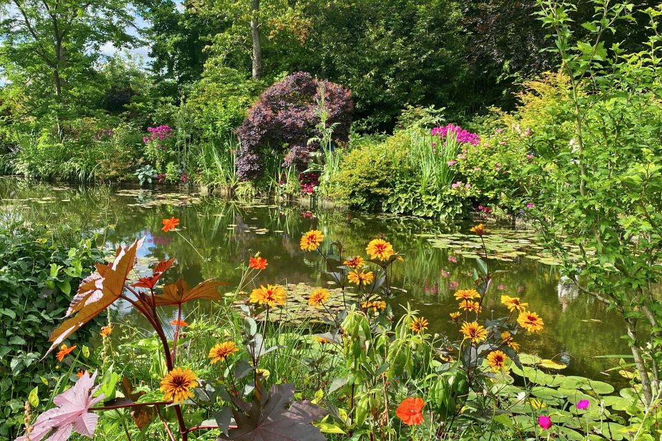 Private Giverny Monet’s House & Gardens Trip from Paris - Monet’s House and Gardens: What to Look For on Arrival