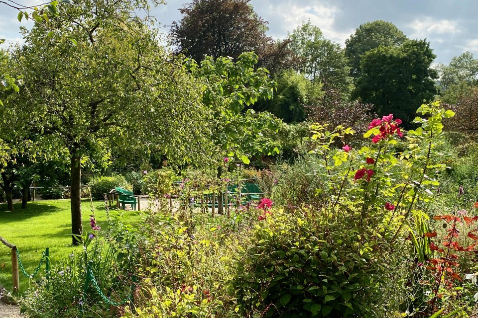 Private Giverny Monet’s House & Gardens Trip from Paris - Mobility, Kids, and Who This Tour Fits Best