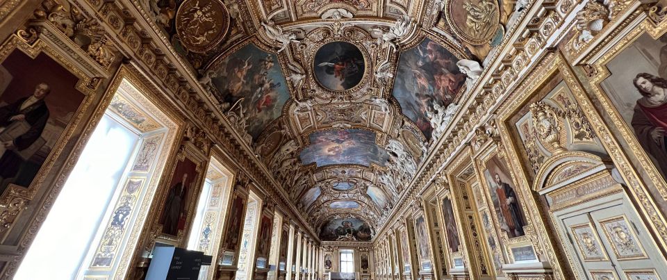Private Louvre Tour for Teenagers - Skip the Line and Step Into the Museum as a Case File