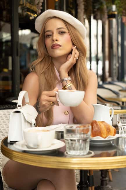 Private Photo Session - Streets of Paris - Your Photos Get Edited Fast: 40 Photographer-Selected Images Plus All Originals
