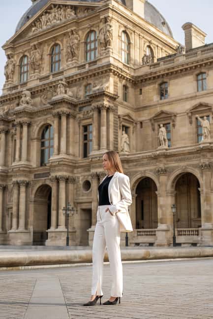 Private Photo Session - Streets of Paris - Meeting at Metro Saint Paul and Setting Your Photo Goals Fast