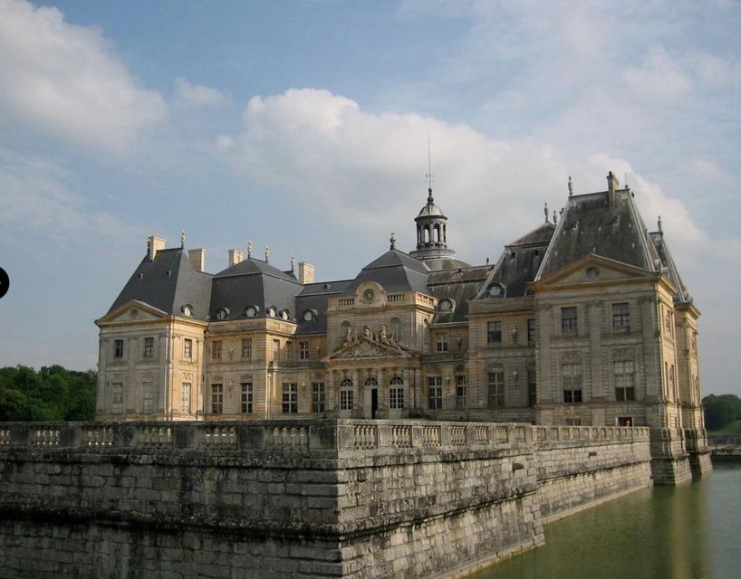 Private tour: Chateaux de Vaux le Vicomte & Fontainebleau - A Private Châteaux Day Trip That Actually Feels Like a Plan