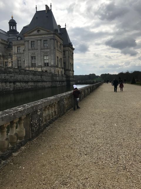 Private tour: Chateaux de Vaux le Vicomte & Fontainebleau - Château de Fontainebleau: French Kings and Napoleon’s Throne