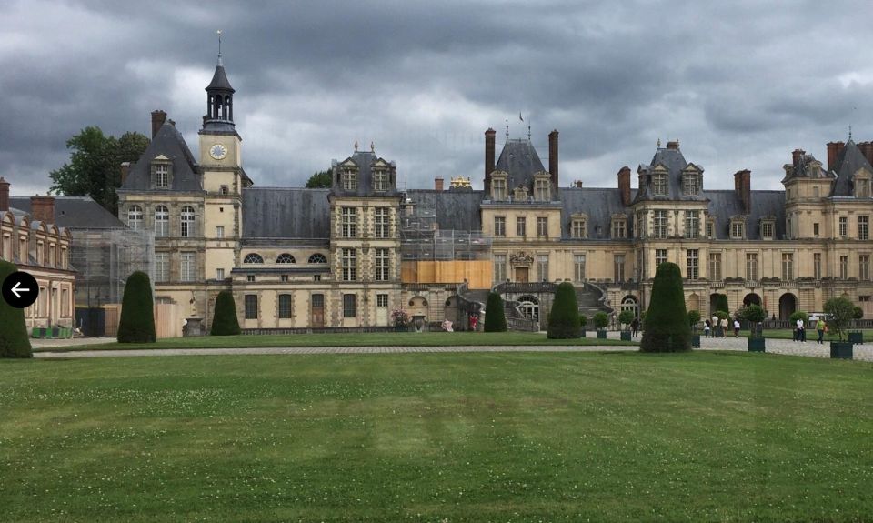 Private tour: Chateaux de Vaux le Vicomte & Fontainebleau - Getting From Paris: Pickup Timing and the Van Ride