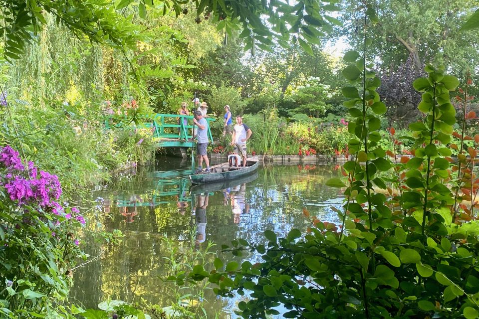 Private Trip Giverny Versailles Trianon from Paris - Small Trianon and Hamlet de la Reine: Marie Antoinette’s quieter world