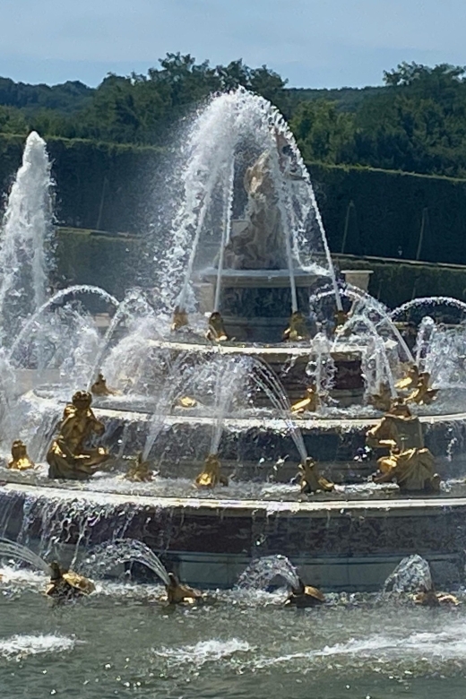 Private Versailles, Gardens, Trianon from Paris by Mercedes - Grand Palace with an audio guide: Hall of Mirrors and Royal Apartments