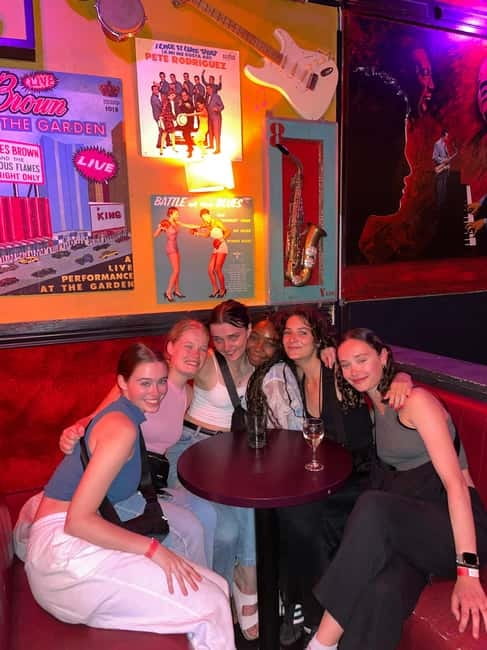 Pub Crawl Paris: Drink, Laugh, Meet the World - Key Things I’d Watch For