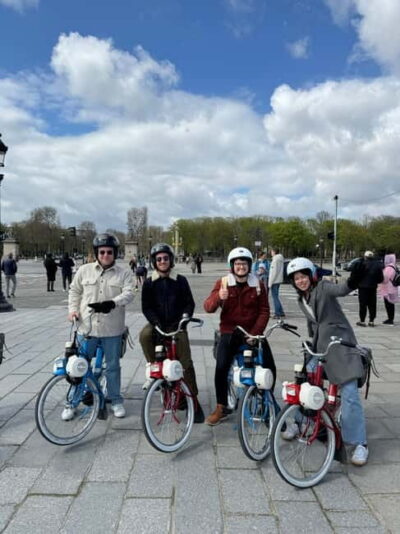 Solex Guided Tour of Chic Paris - Père Lachaise and République: why the tour starts where it does