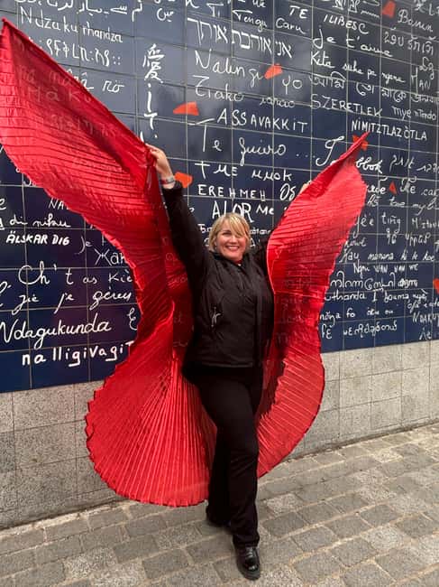 The voice of Montmartre is a must-see in Paris - Why this Montmartre walking tour feels different than the usual “greatest hits”
