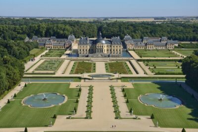 Vaux le Vicomte Chateau Entry Ticket and Chateaubus Transfer - Getting there: Paris Gare de Lyon to Melun, then Chateaubus pick-up