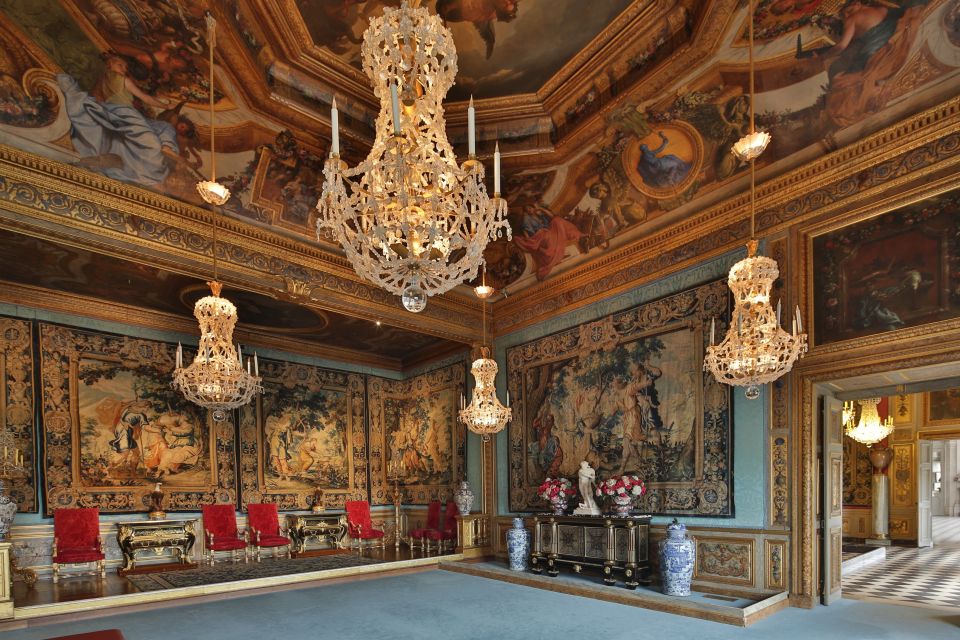 Vaux le Vicomte Chateau Entry Ticket and Chateaubus Transfer - Who this day trip suits best (and who should rethink it)