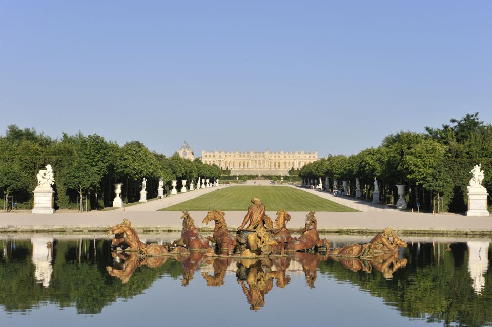 Versailles and Paris Full-Day Tour from Disneyland Paris - Bilingual help when it counts (and where it stops)