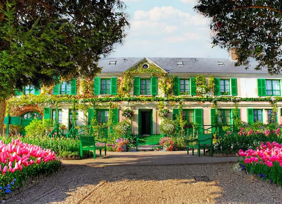Versailles & Giverny from Paris PRIVATE TOUR with PHOTOSHOOT - Comfort, accessibility, and who this private tour fits best